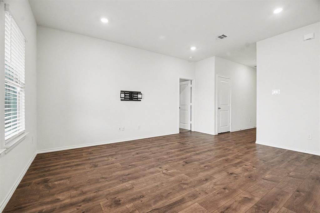 717 English Dr #717 - Photo 4 of 25