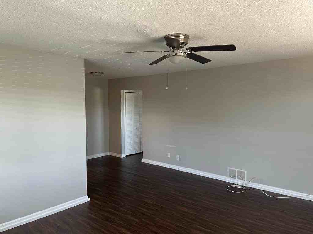 1630 N 25th Ave #1630-6 - Photo 2 of 10