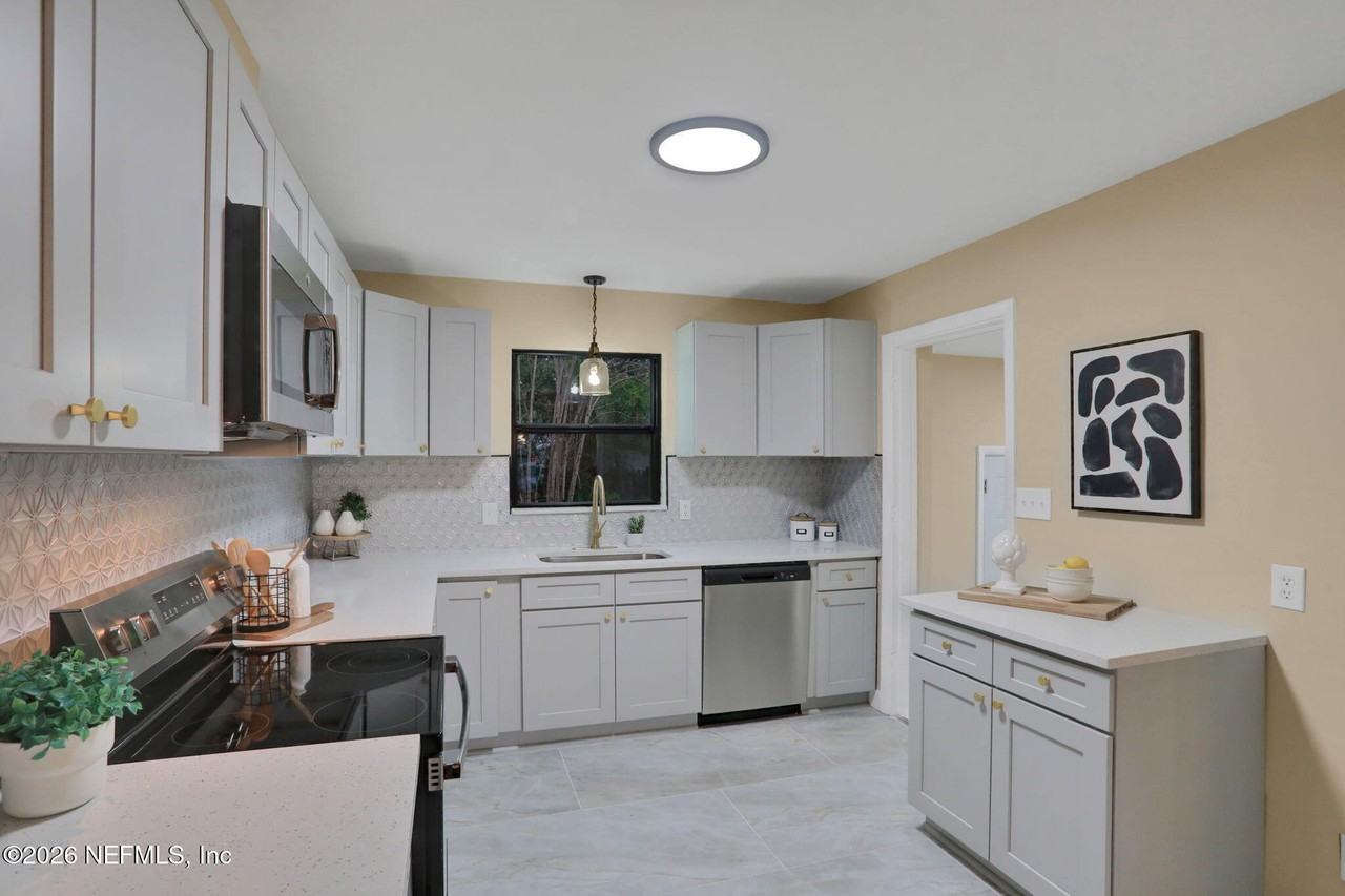 2138 Larry Dr #2138 - Photo 2 of 17