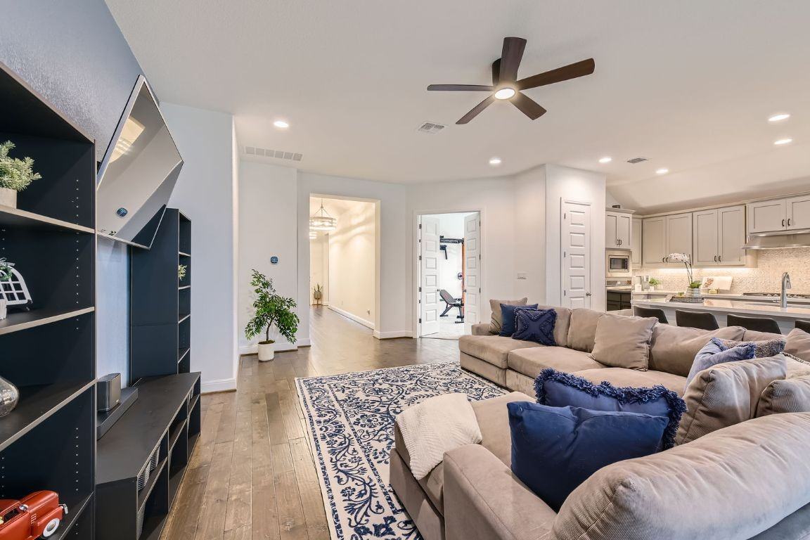 1332 Modoc Way #1332 - Photo 3 of 28