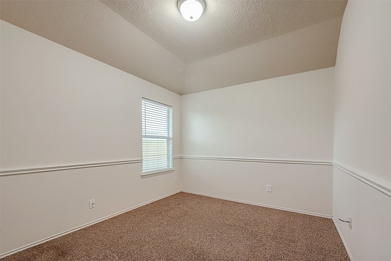 21203 Branchport Dr #21203 - Photo 3 of 49