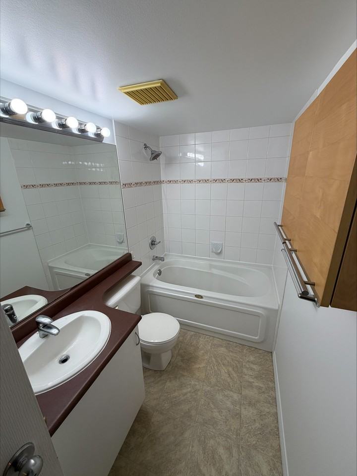 528 Rochester Avenue - Photo 2 of 10