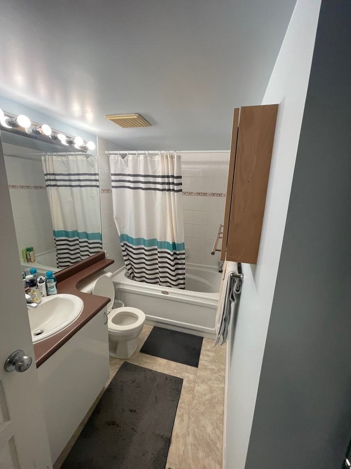 528 Rochester Avenue - Photo 7 of 10