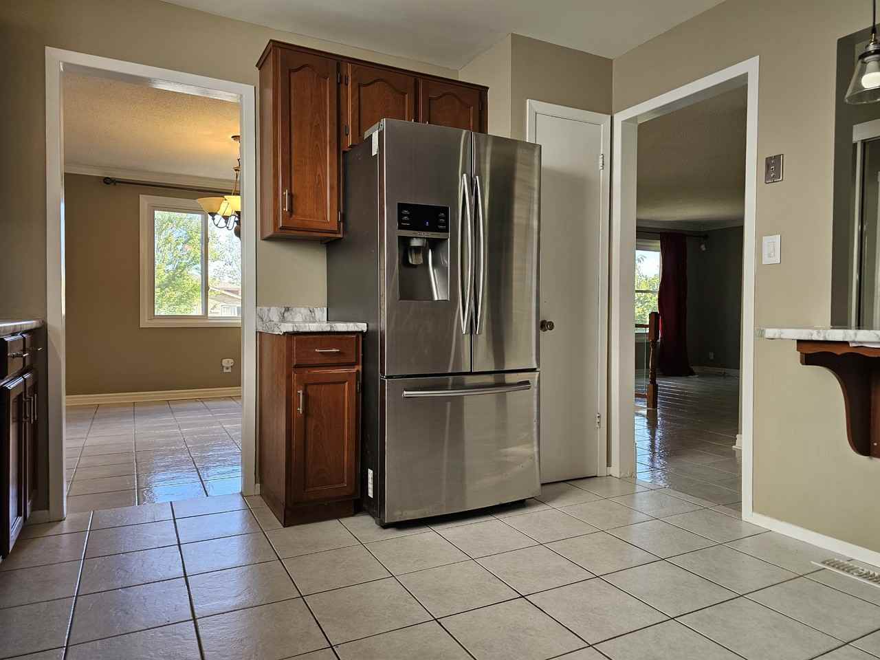 7583 Rainbow Crescent - Photo 5 of 27