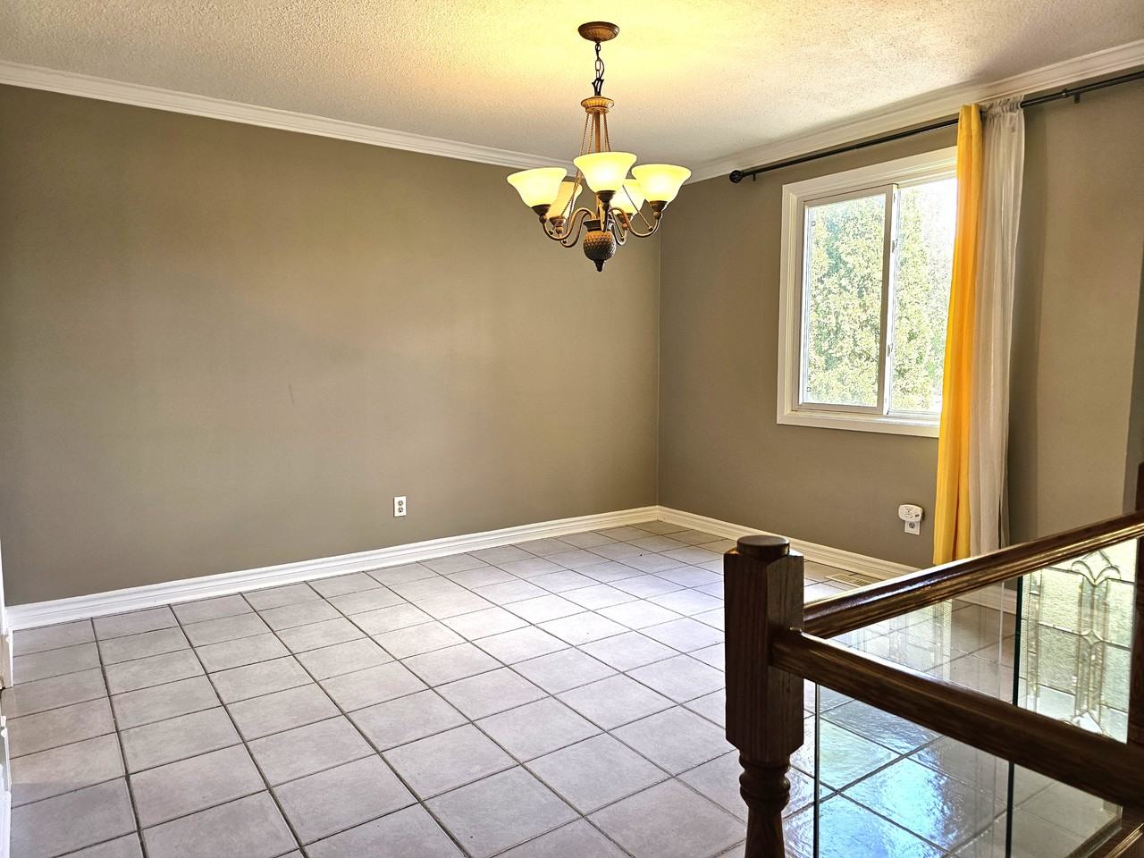 7583 Rainbow Crescent - Photo 7 of 27