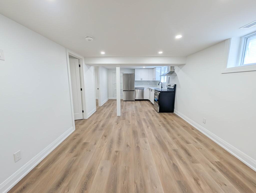 401 Navy St - Photo 2 of 16