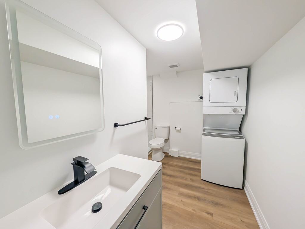 401 Navy St - Photo 5 of 16