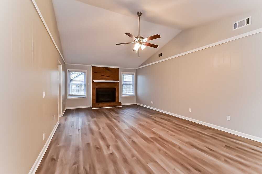 4041 Keynon Dr - Photo 4 of 16