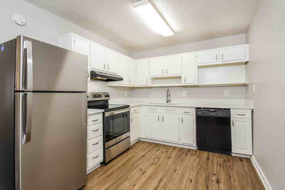 10180 Foxfire Ter - Photo 6 of 16