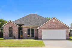 926 Pheasant Dr - Photo 1 of 1