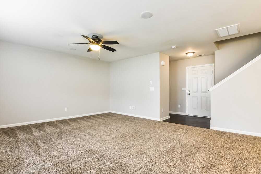 84 Pamlico Dr - Photo 4 of 15