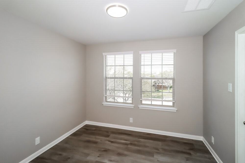 1303 Sunny Meadows Loop - Photo 6 of 17