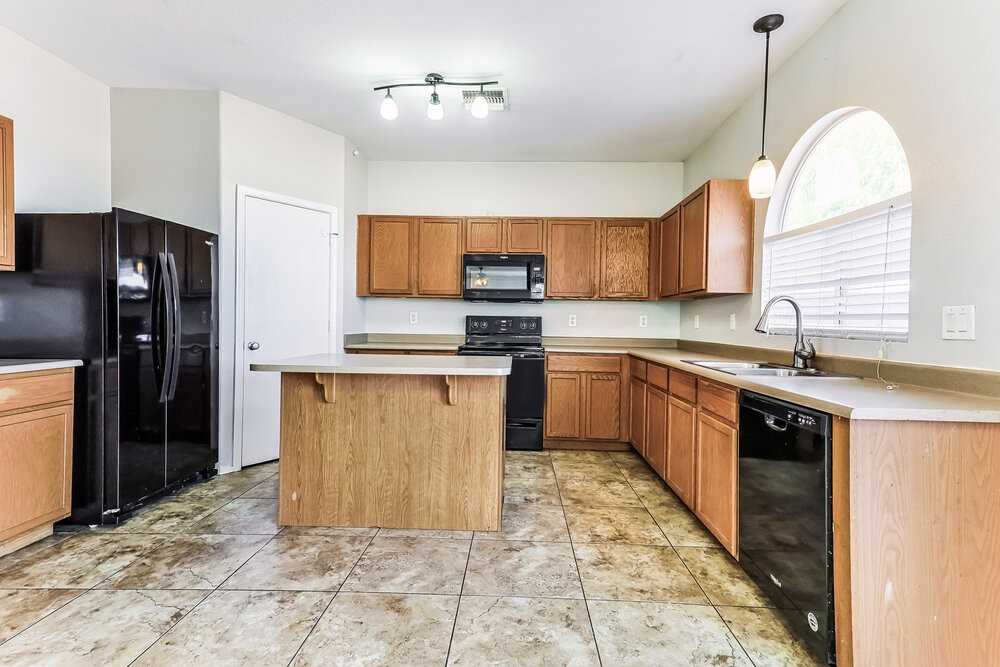 4836 E Meadow Lark Way - Photo 7 of 17