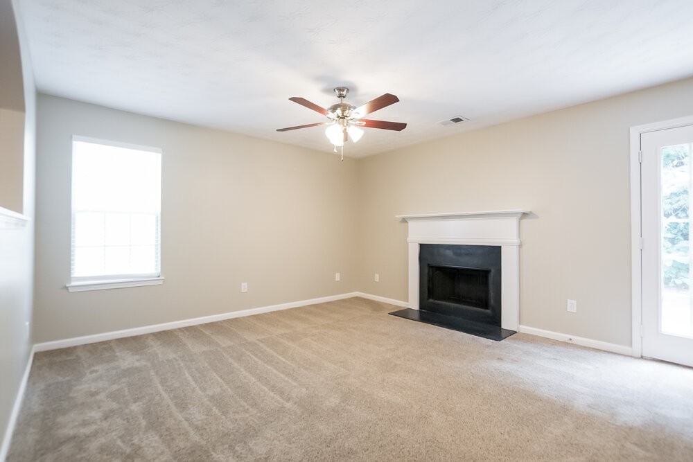 11248 James Madison Dr - Photo 4 of 16