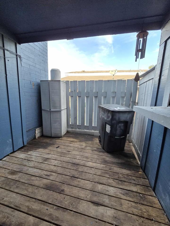 8685 Inyo Pl - Photo 5 of 18