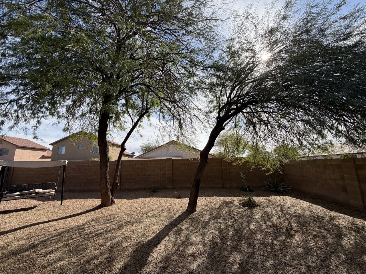 1347 E 10th Pl - Photo 5 of 10