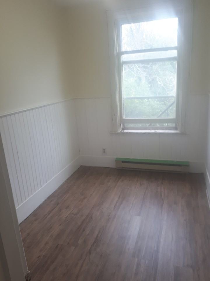 52 Craig Street #4 - Photo 5 of 10