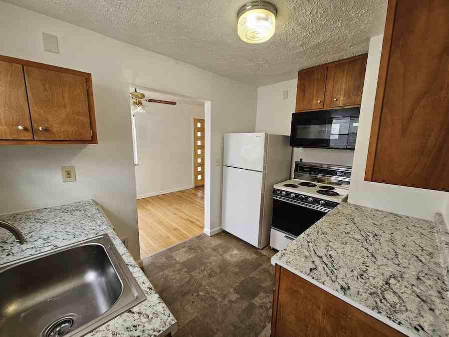 115 Sanders Dr - Photo 6 of 20