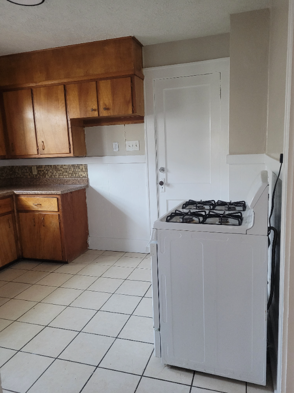 305 Cascade St #305 - Photo 7 of 18