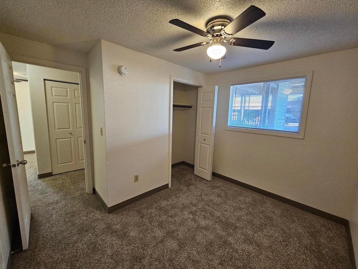 5031 W Clearwater Ave - Photo 4 of 12