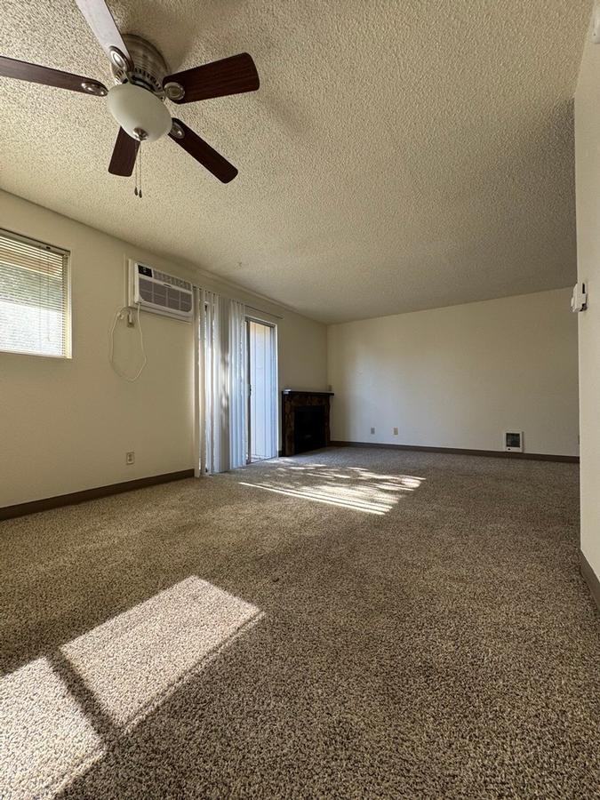 5031 W Clearwater Ave - Photo 5 of 12