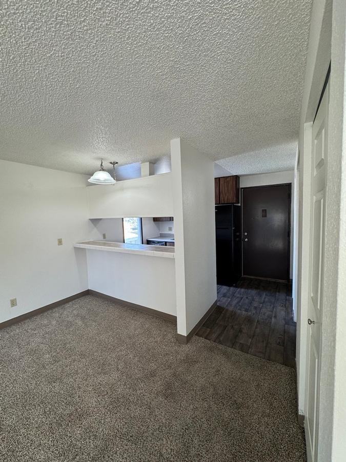 5031 W Clearwater Ave - Photo 7 of 12