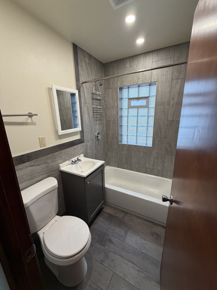 5729 W Lincoln Ave #1 - Photo 3 of 7