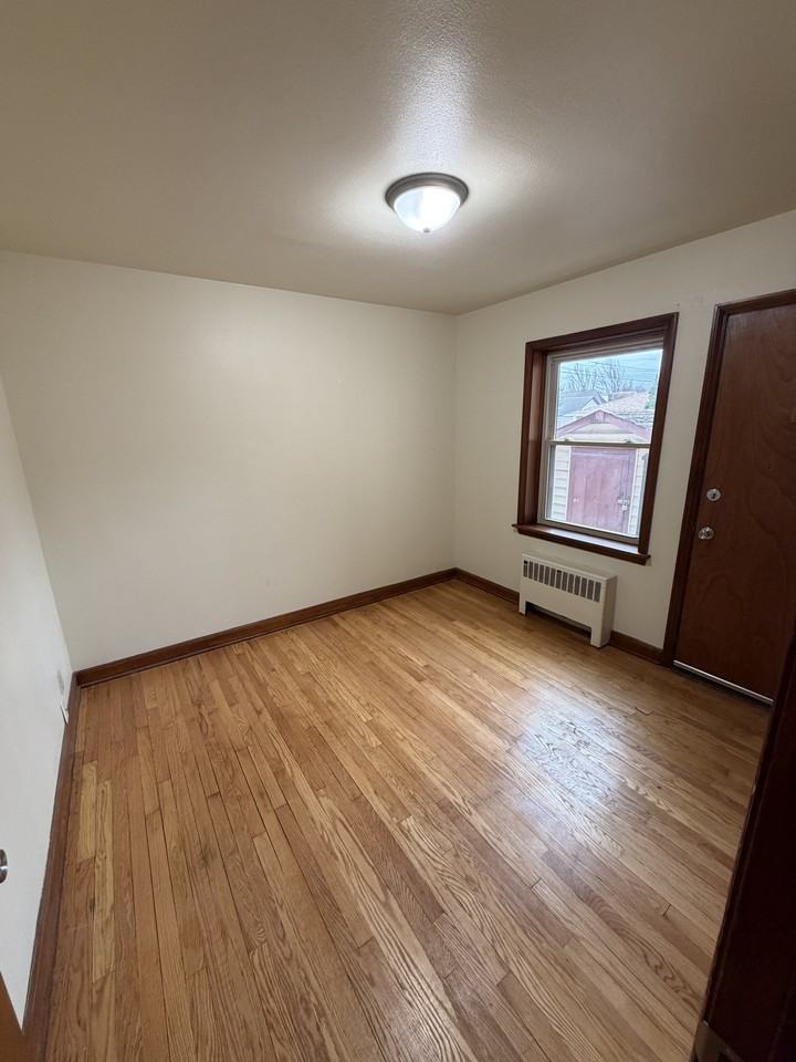 5729 W Lincoln Ave #1 - Photo 7 of 7