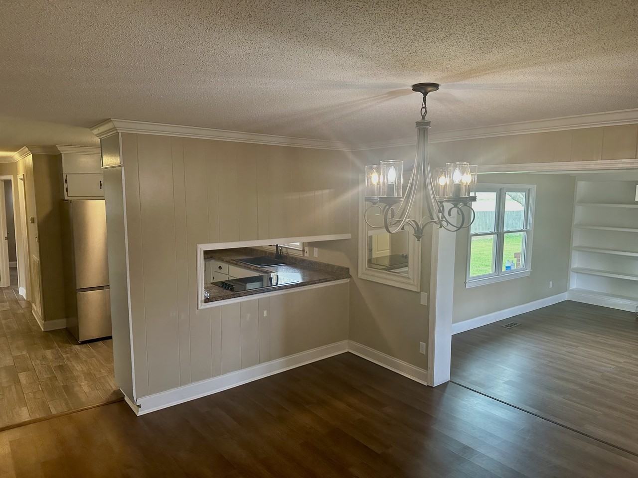 18516 Elles Dr - Photo 5 of 17