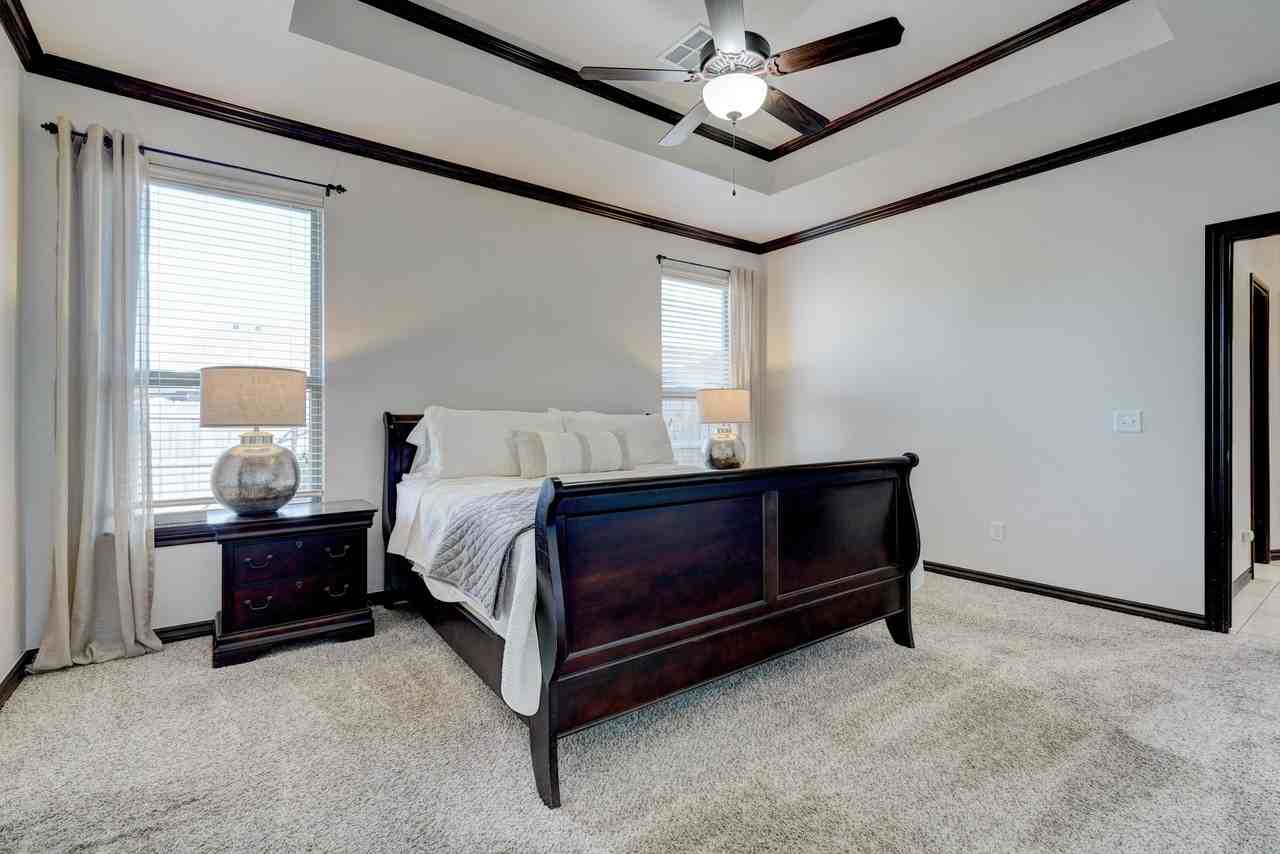 917 Nw 185th St #1 - Photo 5 of 20