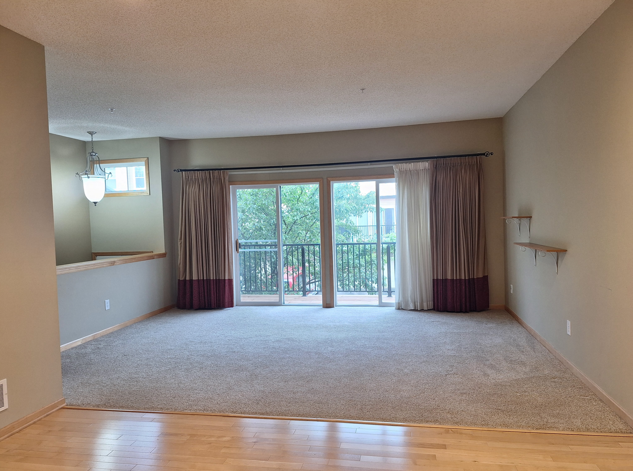 2411 121st Cir Ne #D - Photo 3 of 20