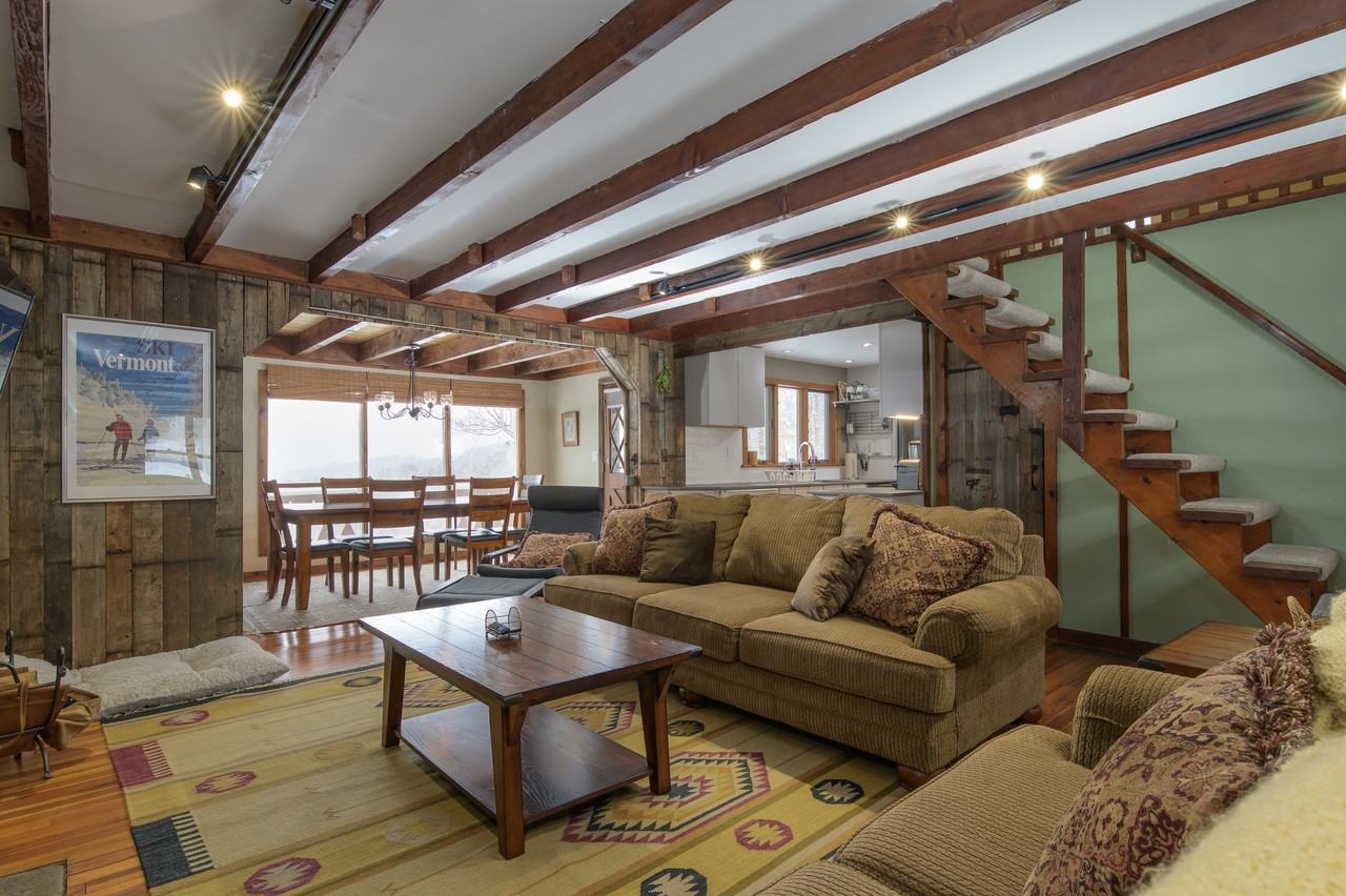 38 Snow Rd - Photo 2 of 14