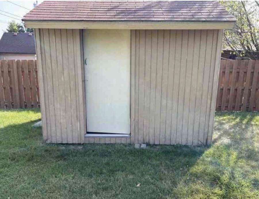 1828 Beech St - Photo 5 of 17