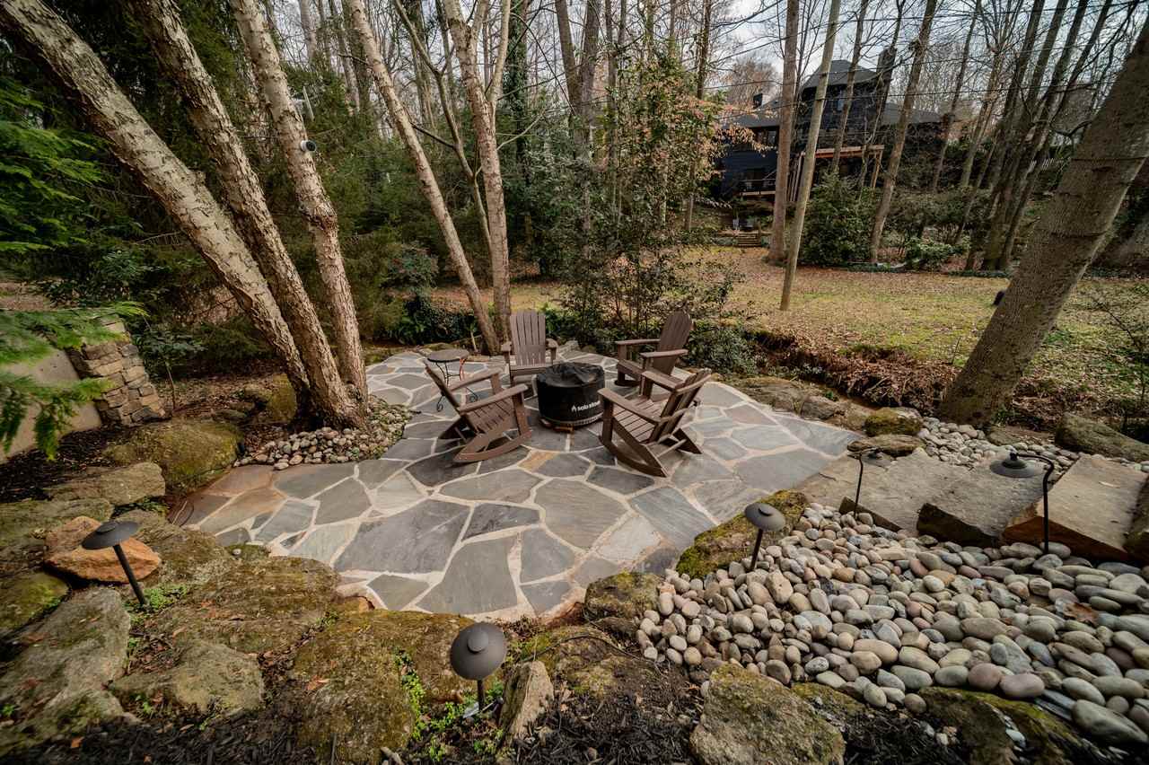 10 Lotus Ct - Photo 6 of 20