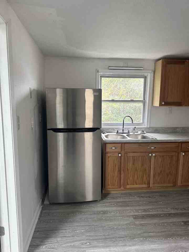 504 Spellman St - Photo 7 of 21