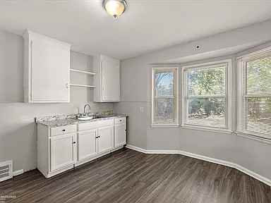 10925 Marne St - Photo 7 of 20