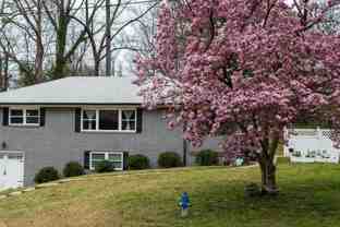 831 Parkway Dr Se - Photo 1 of 1