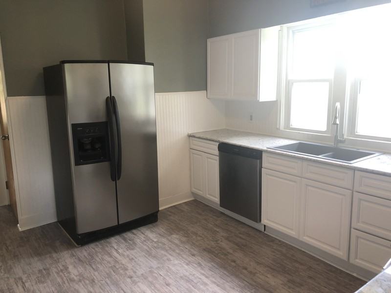 114 Judson St - Photo 5 of 18