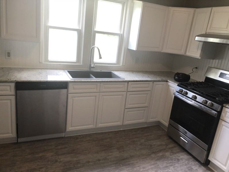 114 Judson St - Photo 6 of 18