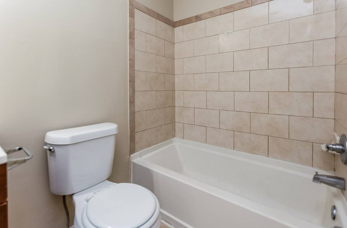 2468 Newberry Trl - Photo 7 of 10