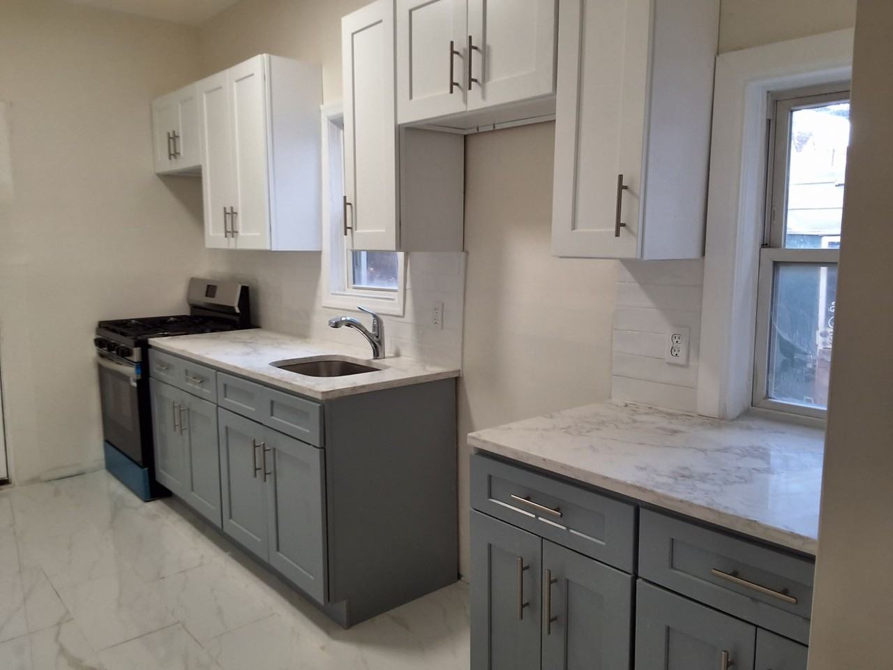 40 N 6th St #1 - Photo 2 of 6