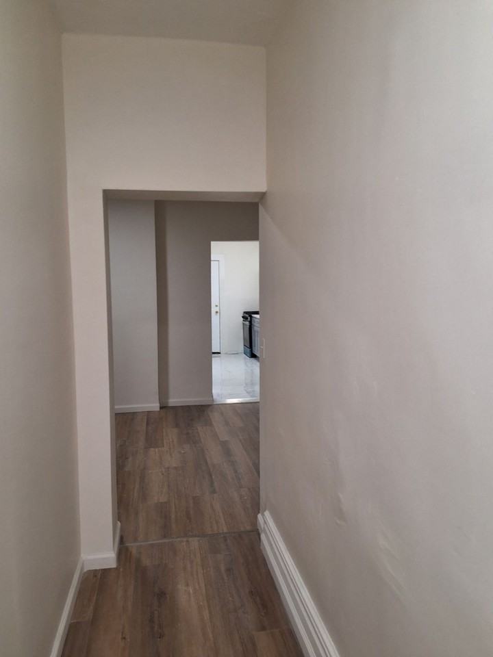 40 N 6th St #1 - Photo 5 of 6