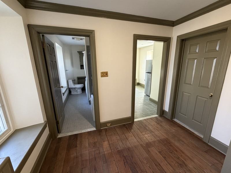 28 W Main St #3 - Photo 5 of 18