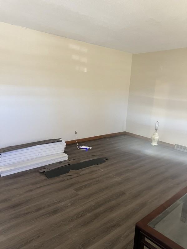 801 36th St Se - Photo 2 of 3