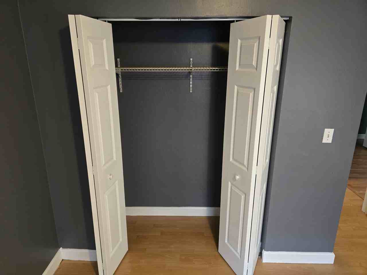 5925 Nw 23rd St - Photo 4 of 8