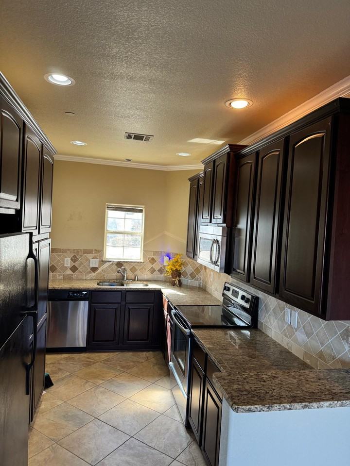 706 S Jupiter Rd #1004 - Photo 2 of 10