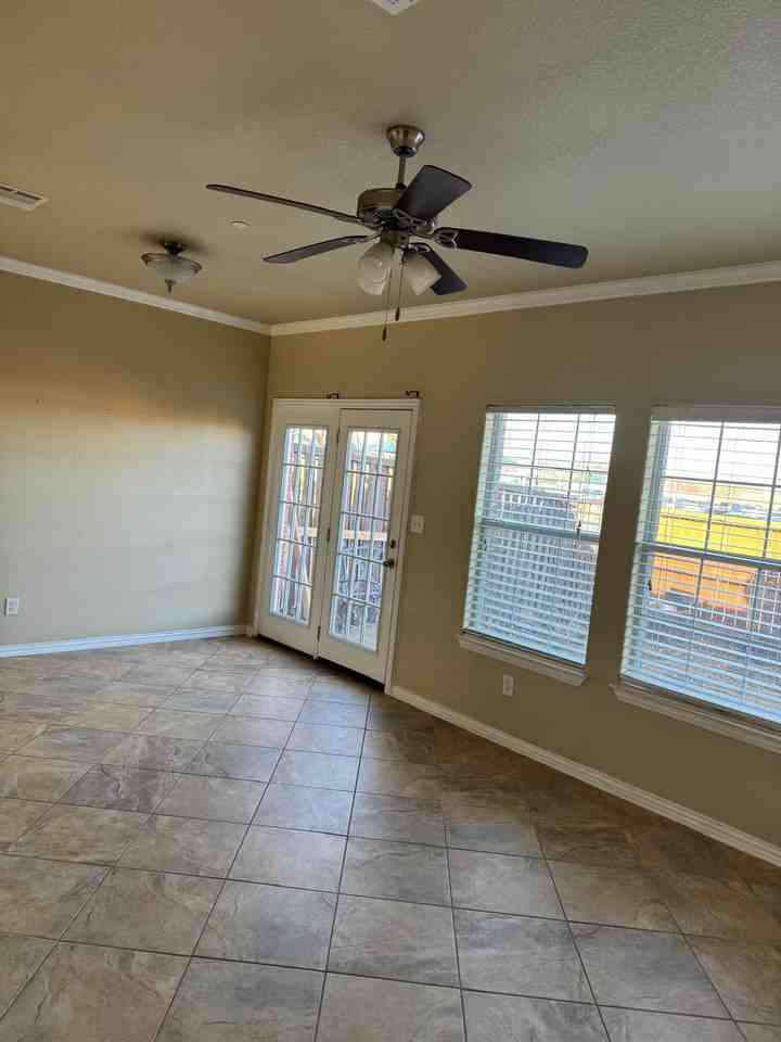 706 S Jupiter Rd #1004 - Photo 3 of 10