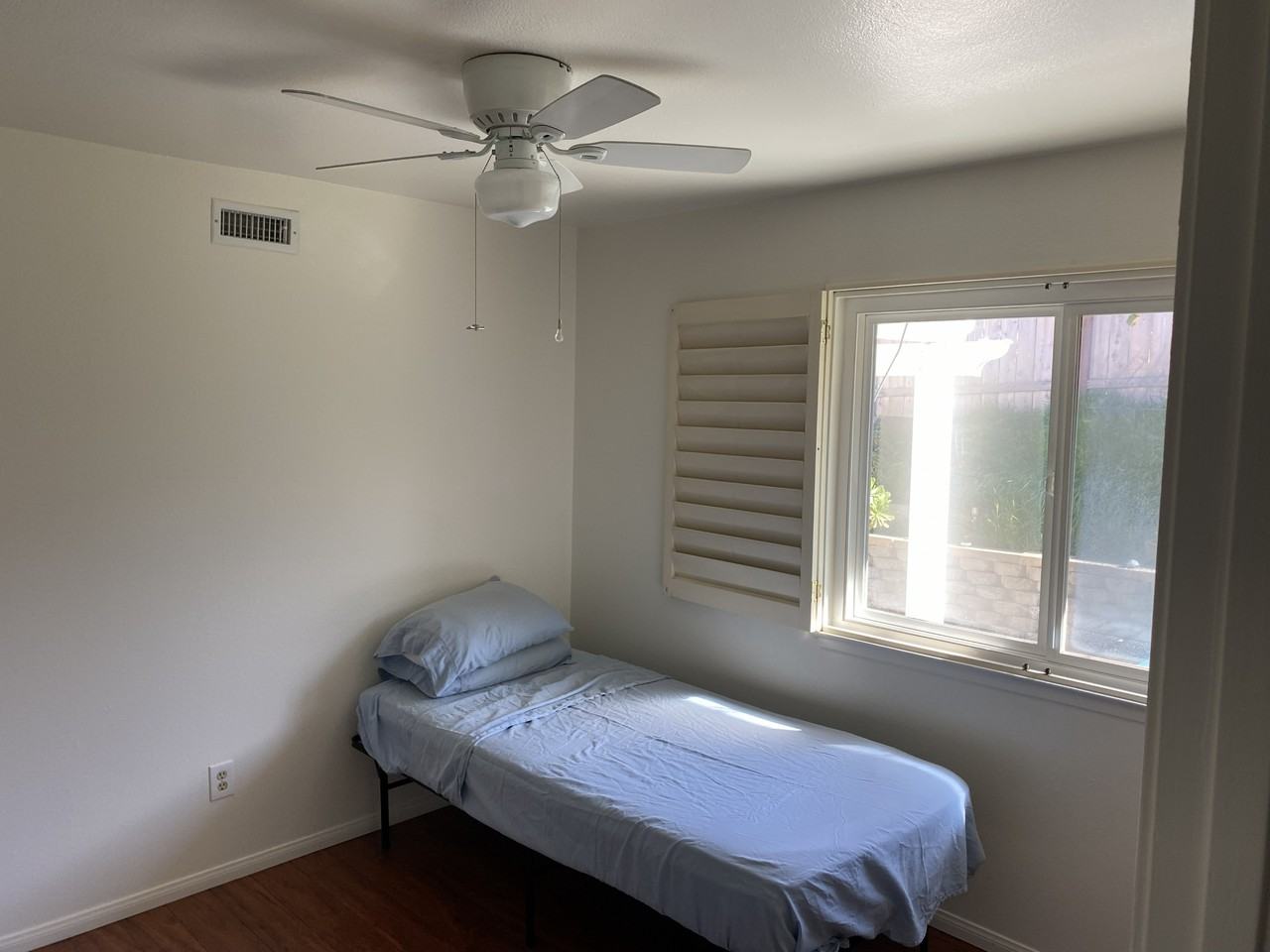 2101 Ridgeview Pl - Photo 2 of 9