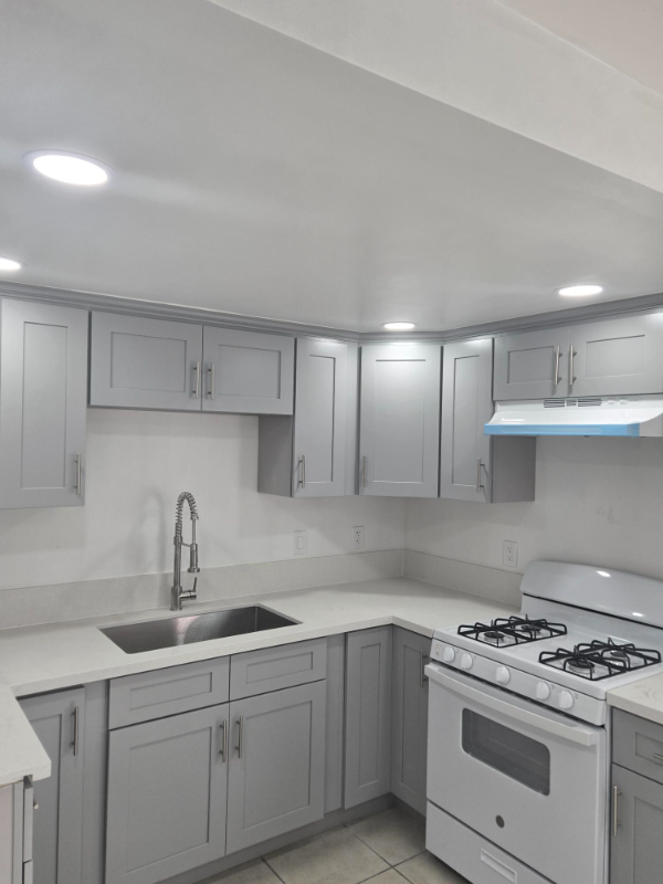 14906 Lemoli Ave - Photo 2 of 18