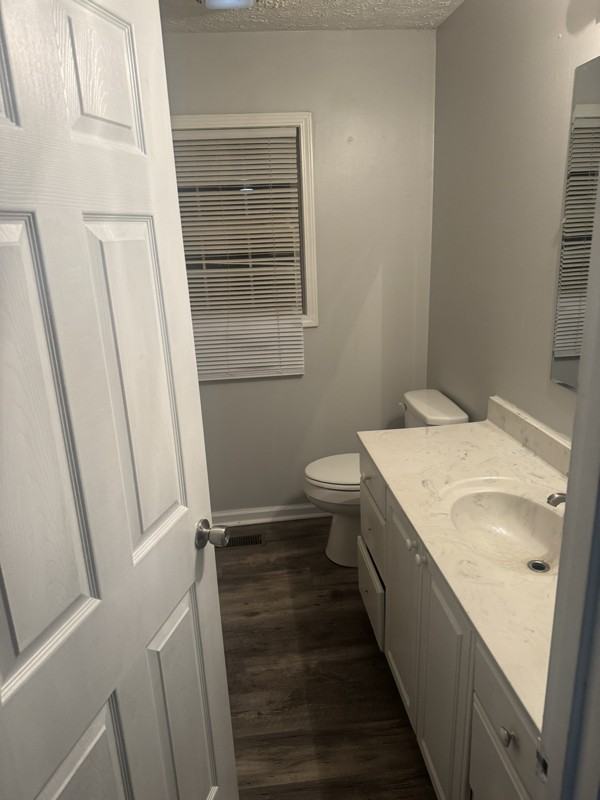 825 Bitternut Rd - Photo 7 of 14